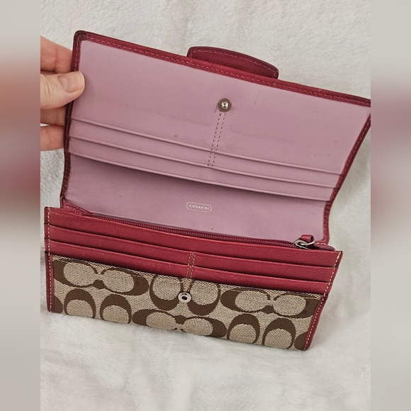 Coach Signature canvas/leather wallet GUC - Picture 4 of 5